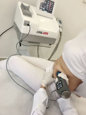 Cryolipolysis 지방 동결 슬리밍 기계 + 충격파 치료 기계 중국