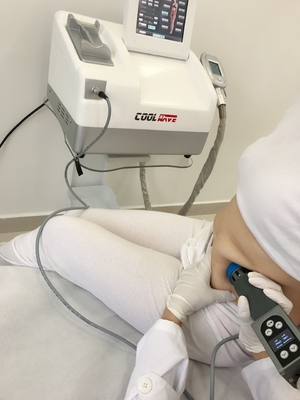 Cryolipolysis 지방 동결 슬리밍 기계 + 충격파 치료 기계 중국